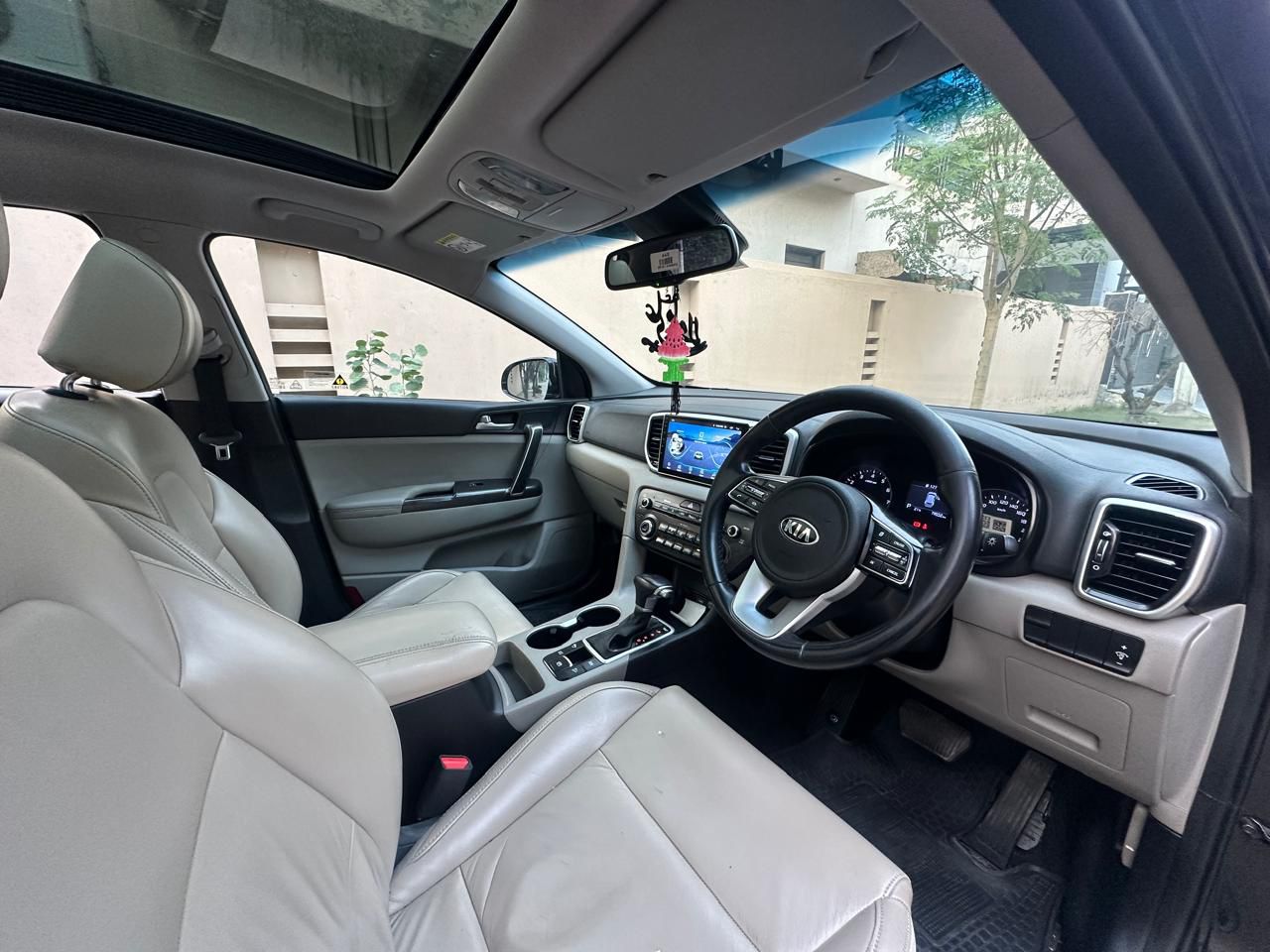 Kia SPORTAGE FWD 2021