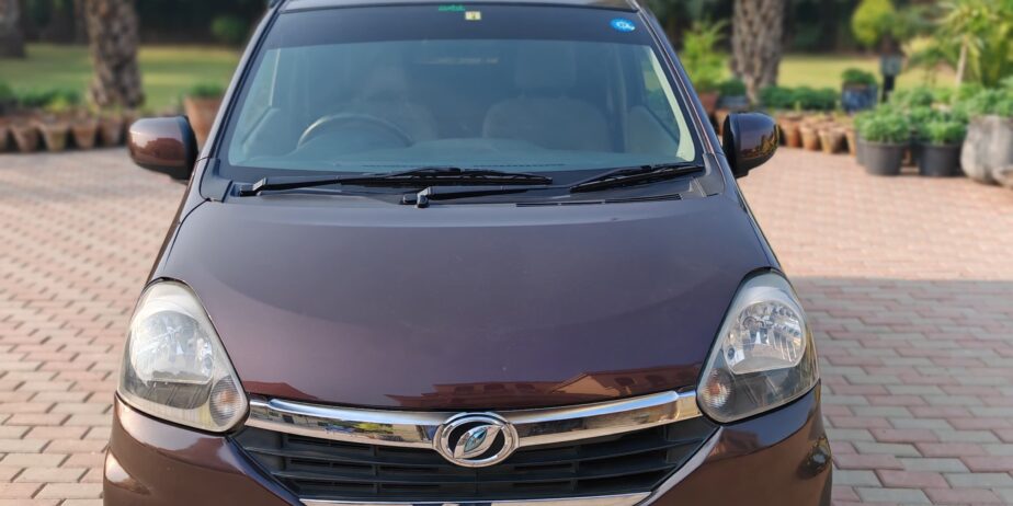 Daihatsu Mira 2015