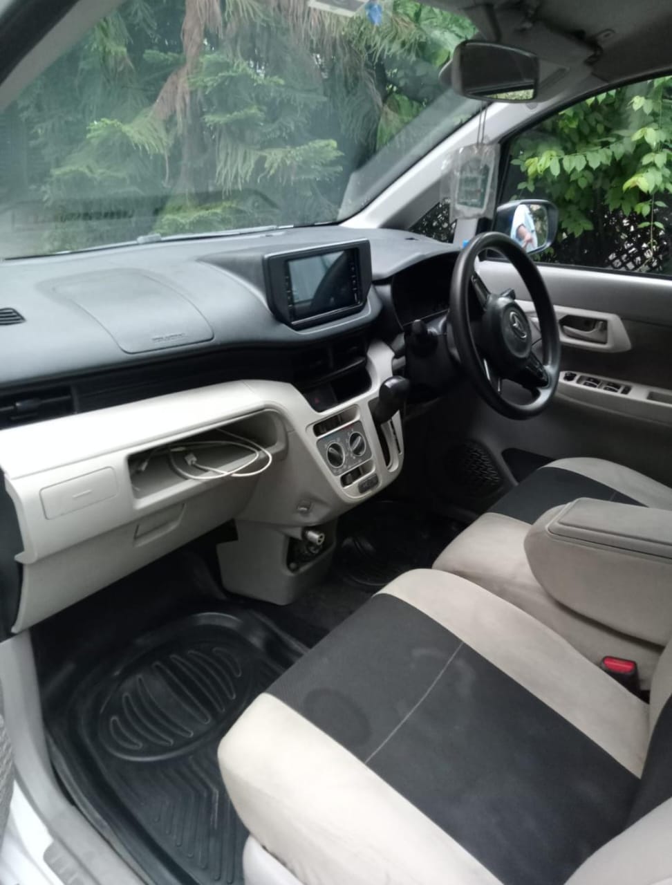 Daihatsu move 2015/16