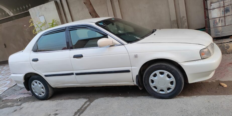 Suzuki baleno 2000