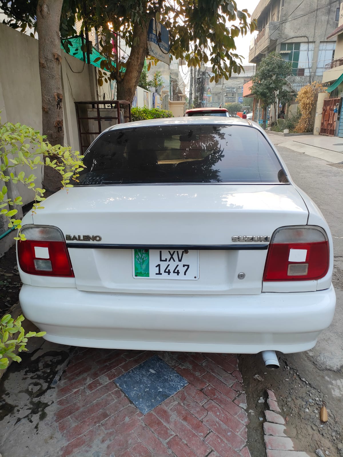 Suzuki baleno 2000