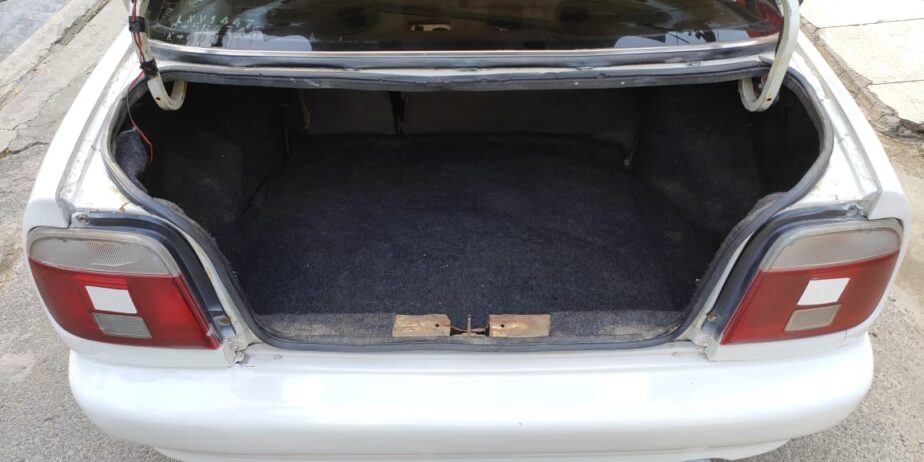 Suzuki baleno 2000