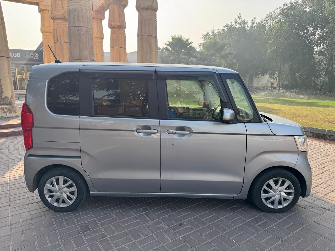 Honda N box 2021/24
