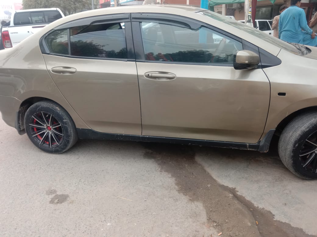 Honda city 2011