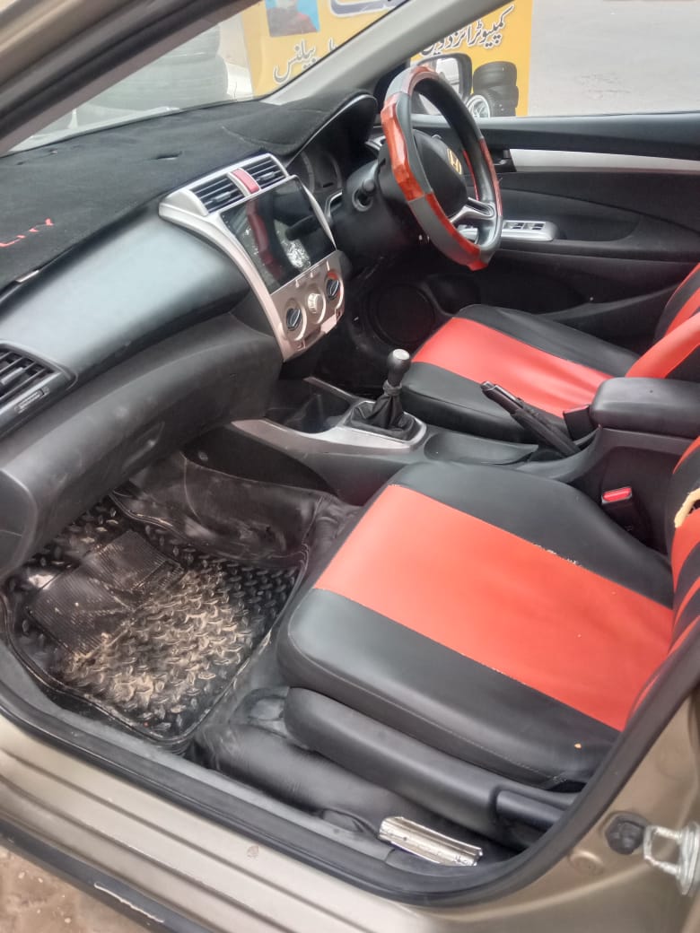 Honda city 2011