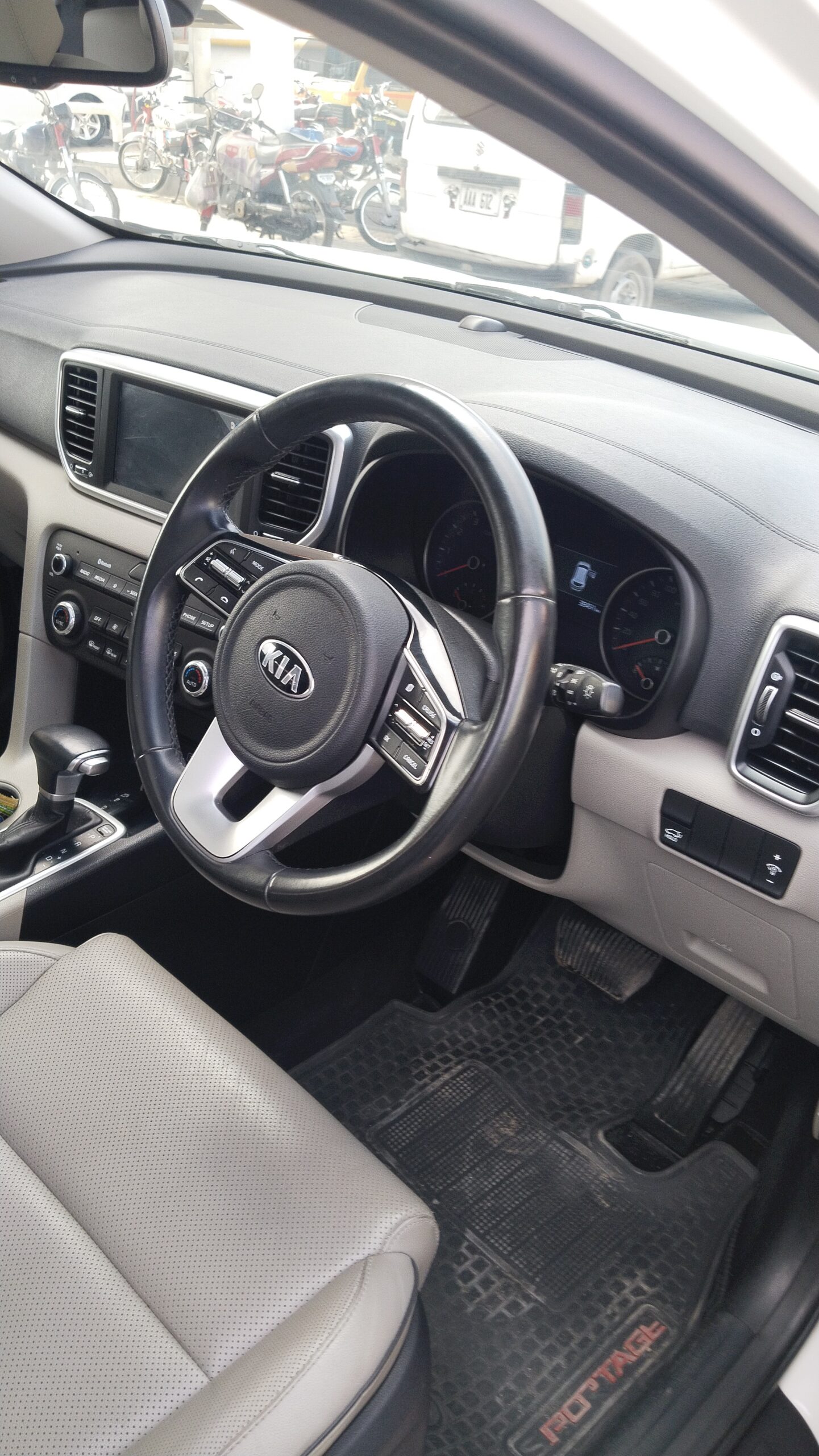 Kia Sportage AWD full option 2021 model