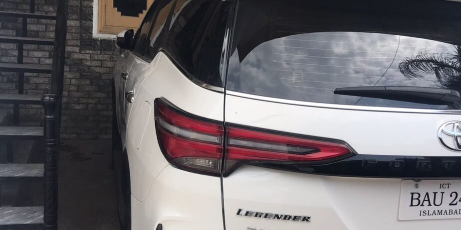 Fortuner V 2022