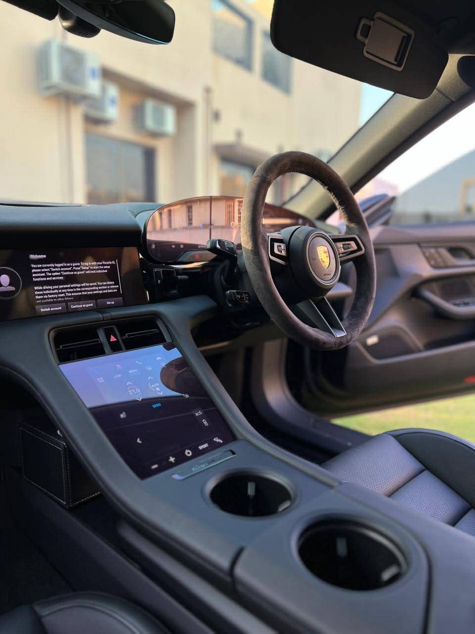 Porsche Taycan S4 2024