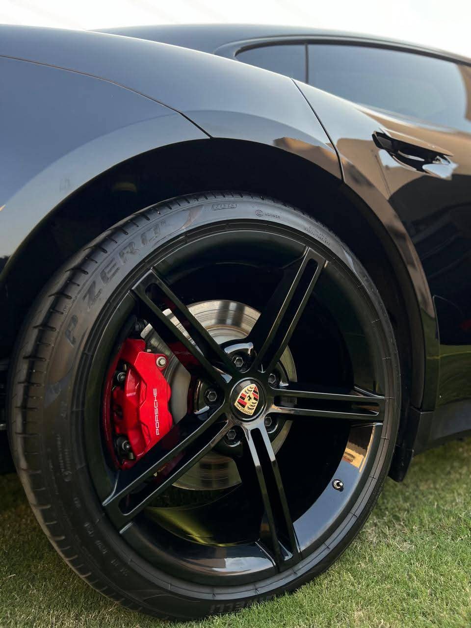 Porsche Taycan S4 2024