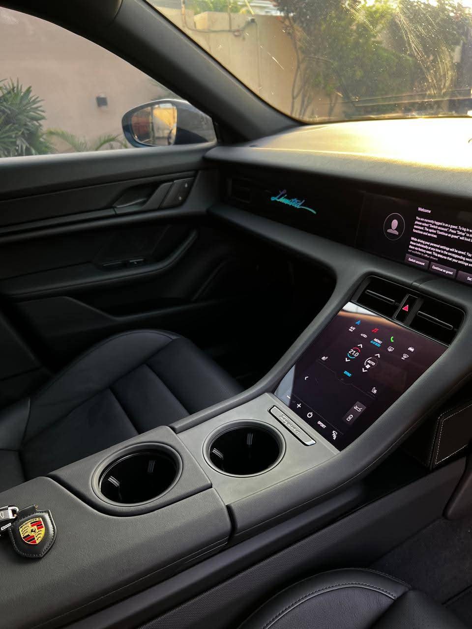 Porsche Taycan S4 2024