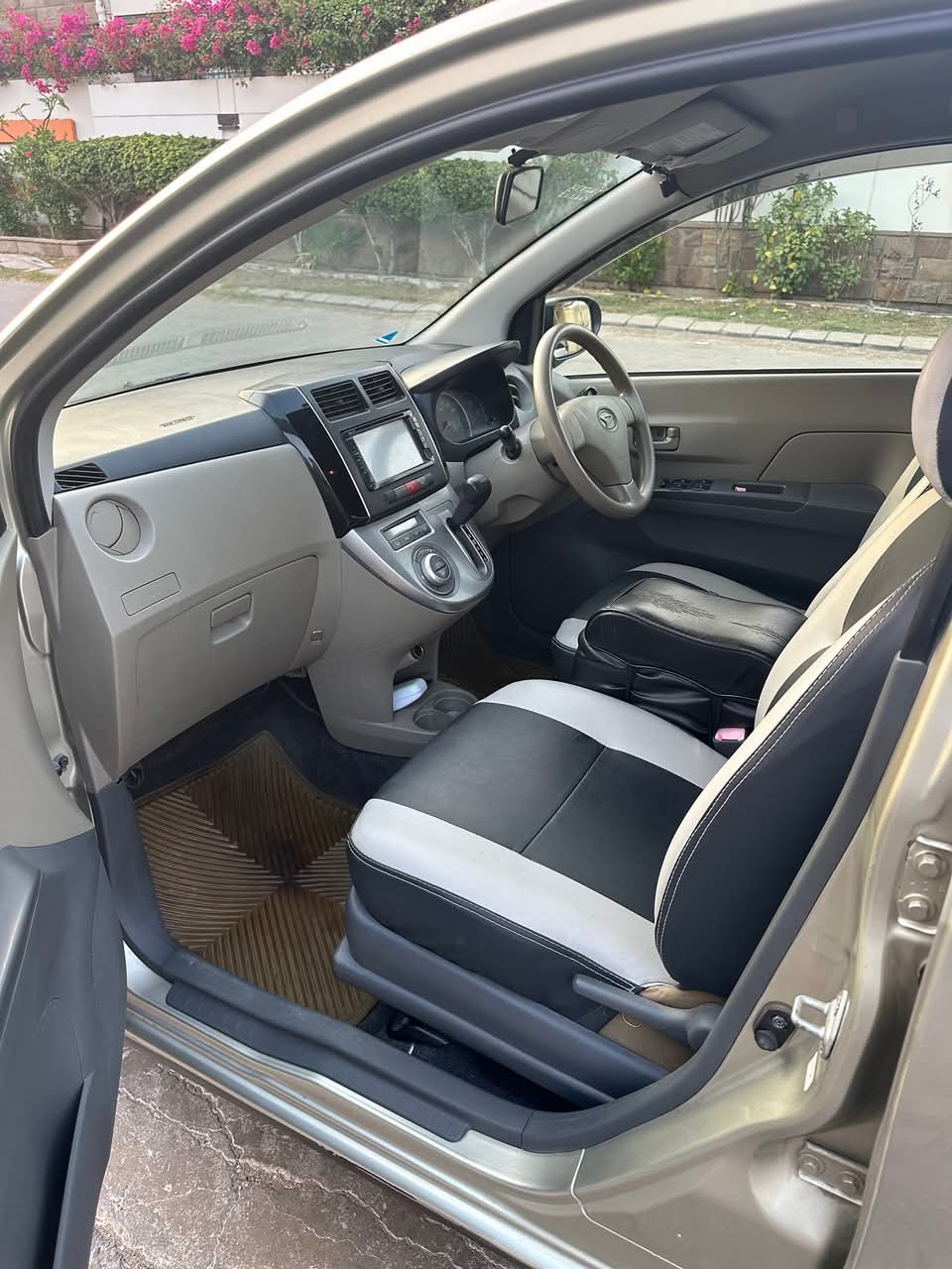 Daihatsu Mira 2007/12