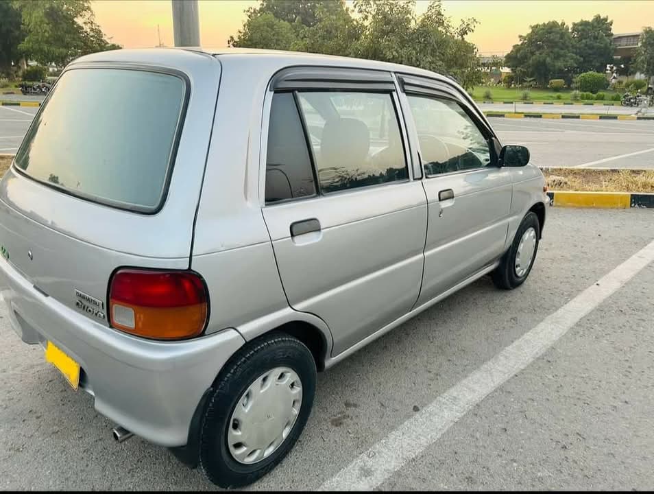 Daihatsu Coure 2011