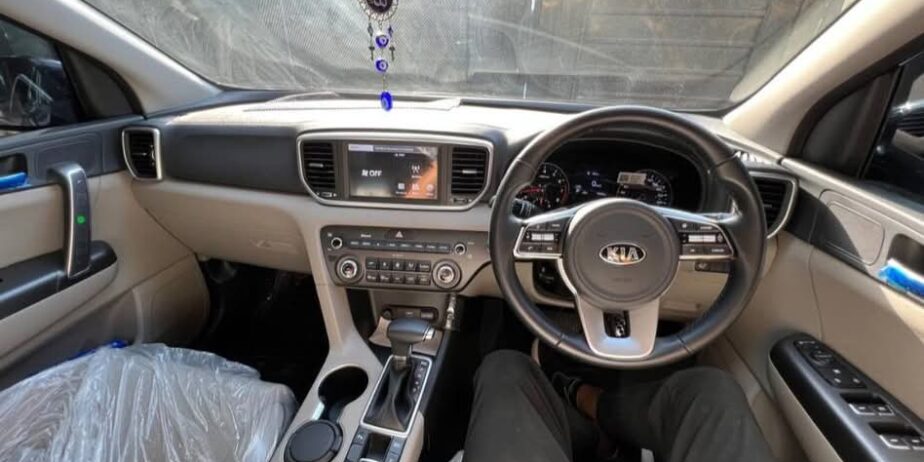 KIA SPORTAGE AWD 2021