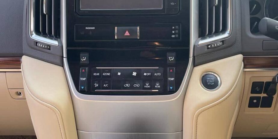 Toyota LC AX 2016/22