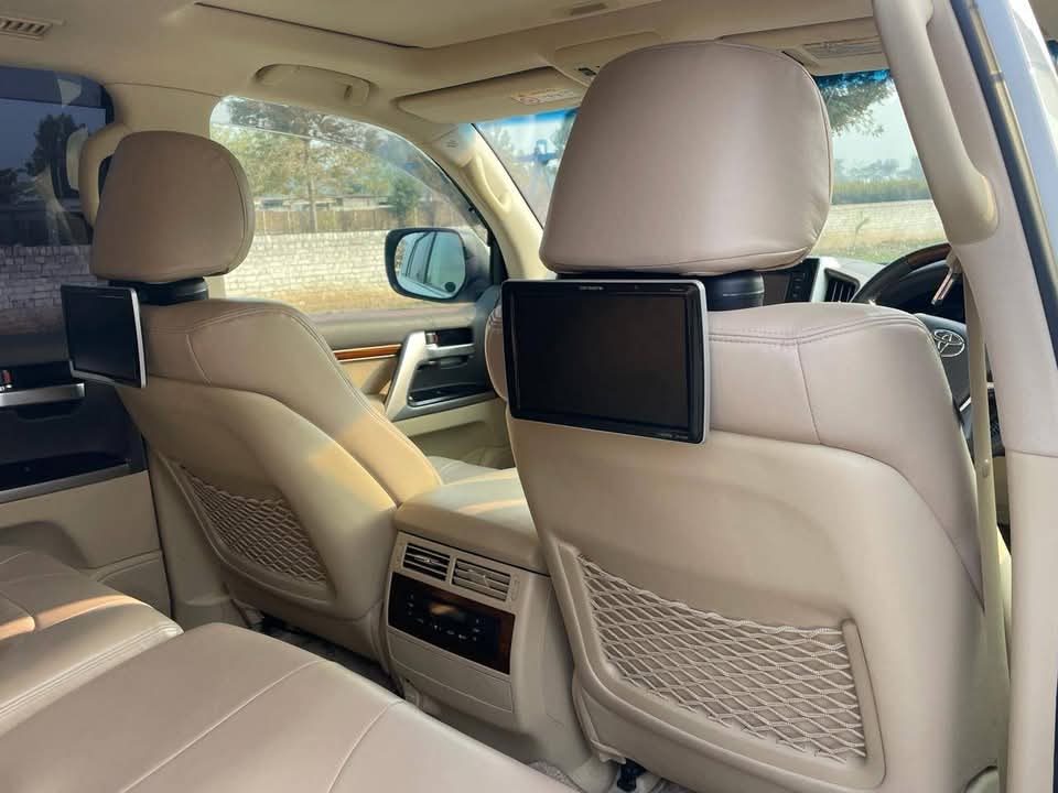 Toyota LC AX 2016/22