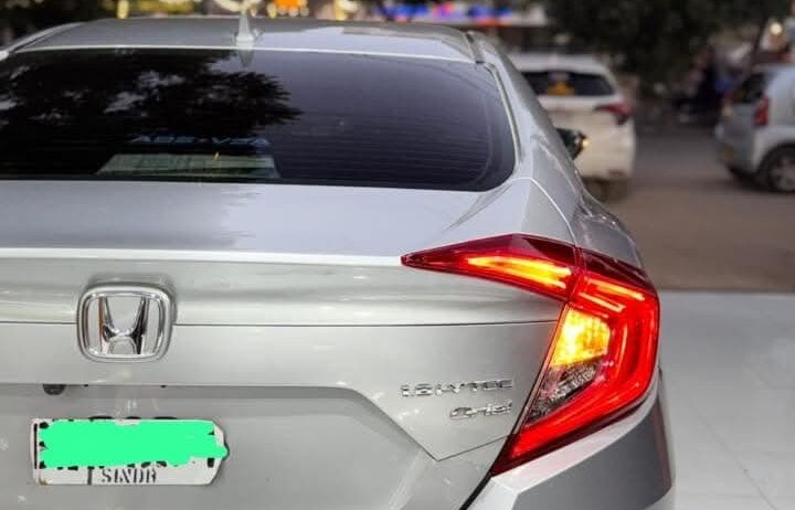 Honda civic UG 2021