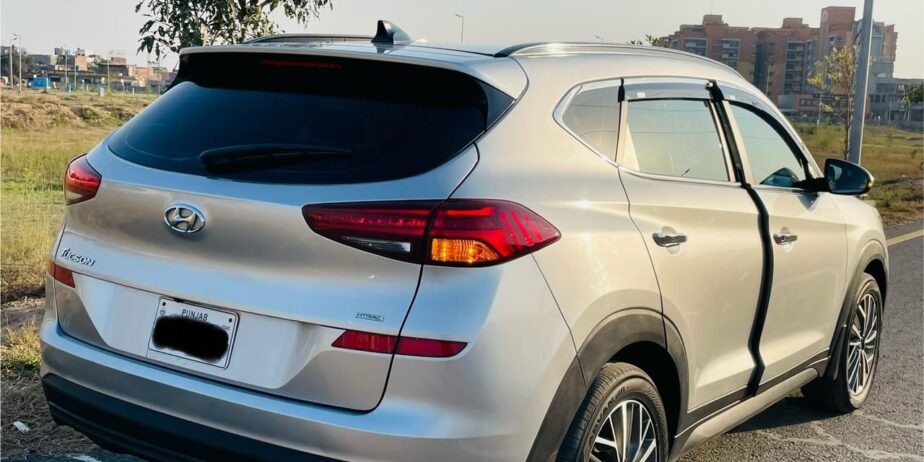 Hyundai Tuscon AWD 2021