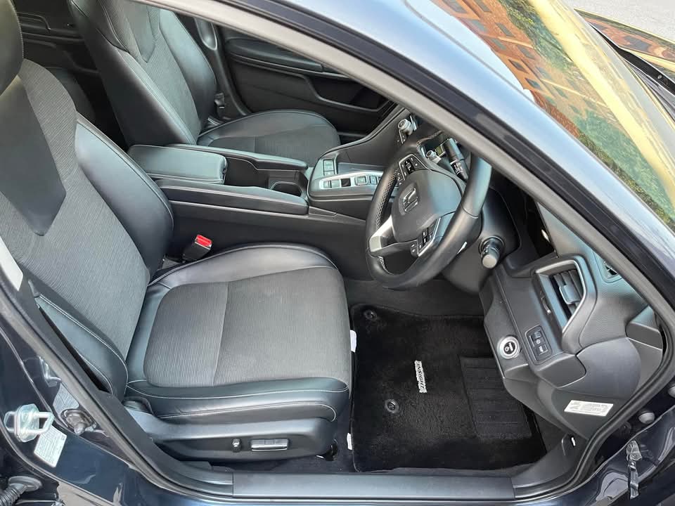 Honda inside ZE4 2019