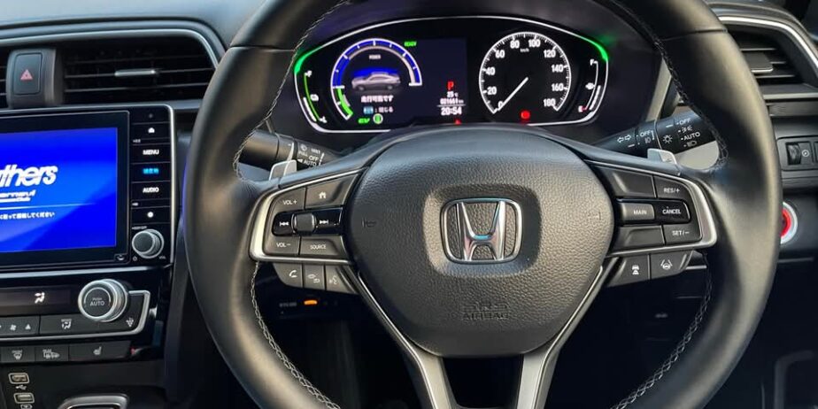 Honda inside ZE4 2019