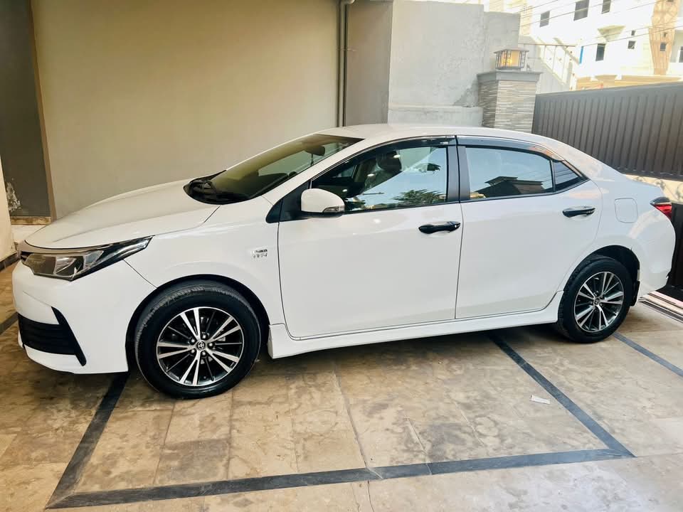 Toyota Altis 2018/19