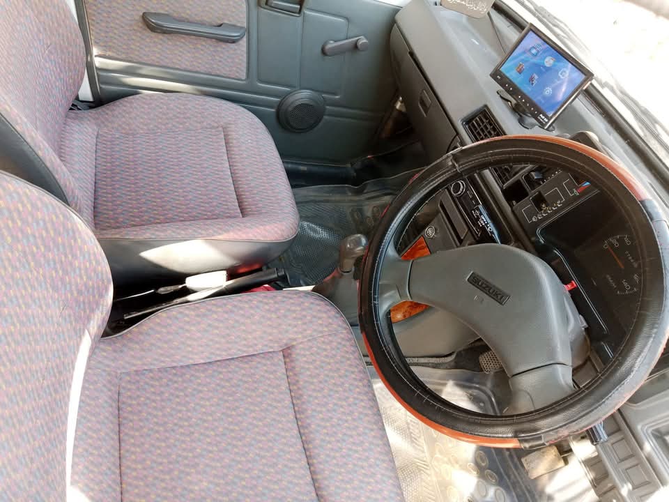 Suzuki Mehran vxr 2017/18