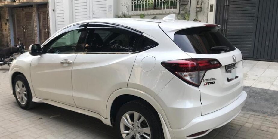 Honda vezel X 2014/19