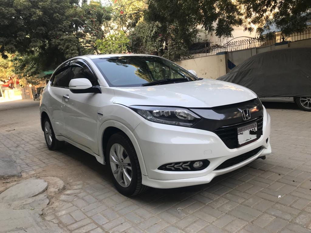 Honda vezel X 2014/19