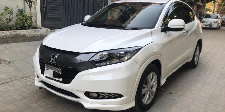 Honda vezel X 2014/19