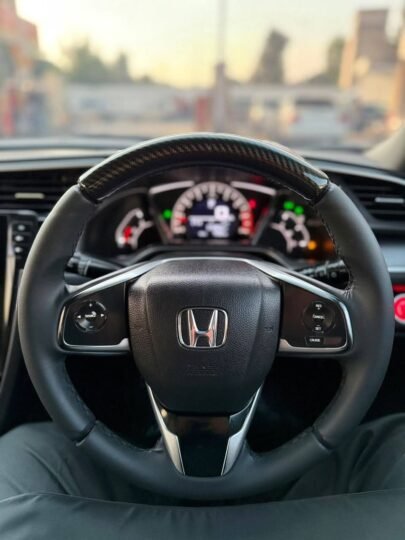 Honda civic ug 2019