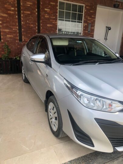 Toyota Yaris Ativ 1.3 manual