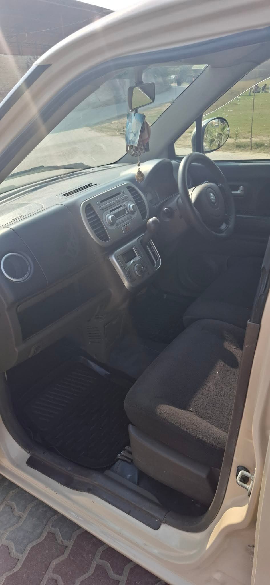 Suzuki MR wagon 2007/13