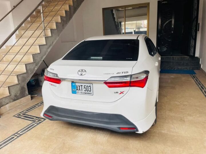 Toyota Altis 1.6 2022
