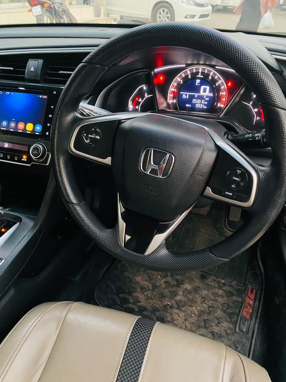 Honda civic X UG 2019