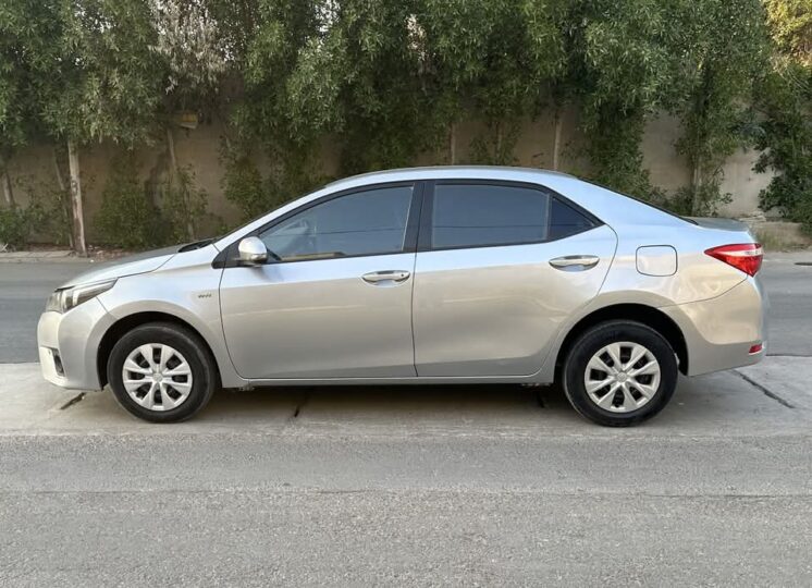 Toyota Gli Auto 2014/15