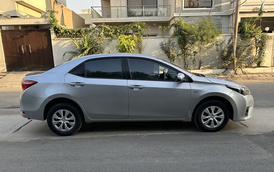 Toyota Gli Auto 2014/15