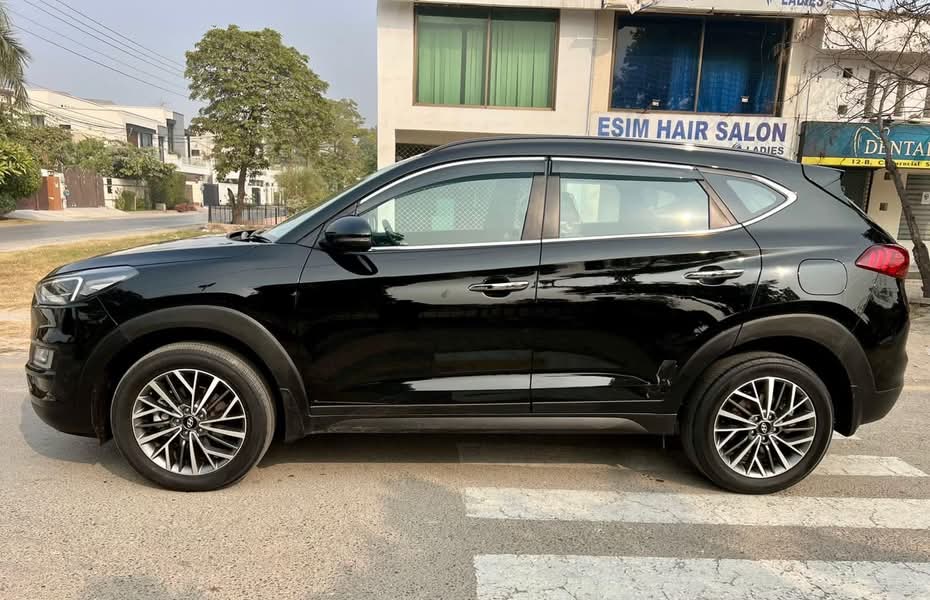 Hyundai Tuscan FWD 2021