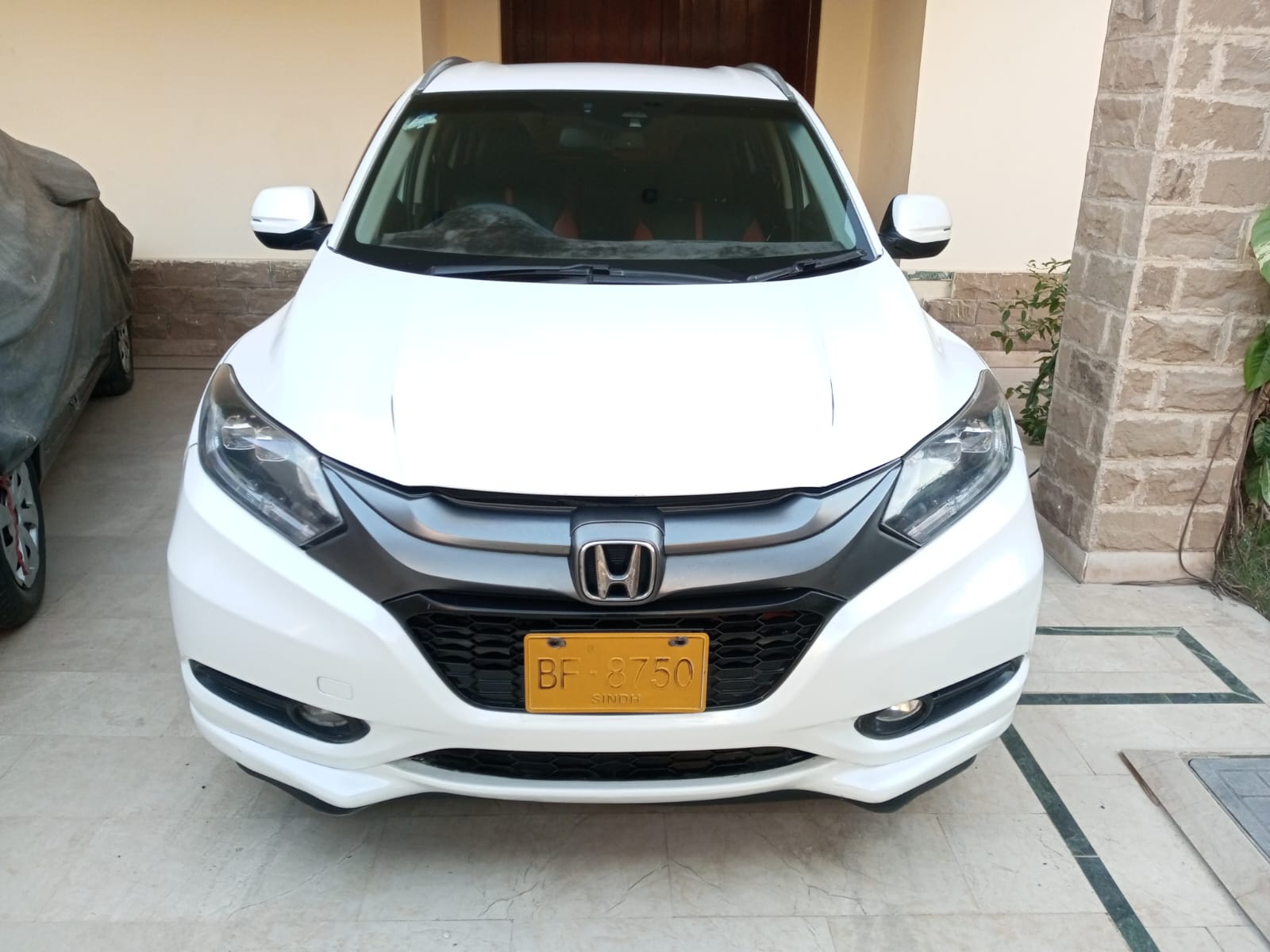 Honda vezel hybrid Z 2015