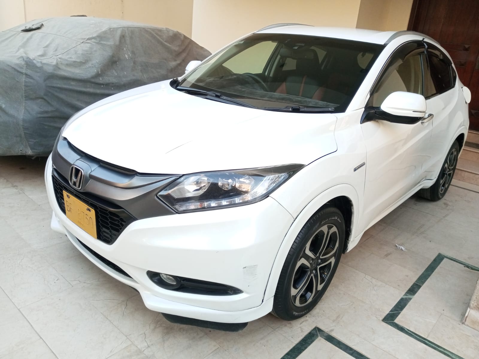 Honda vezel hybrid Z 2015