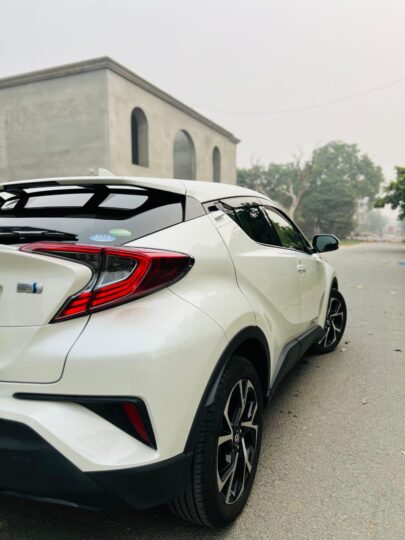 Toyota CHR GLD hybrid 2018/24