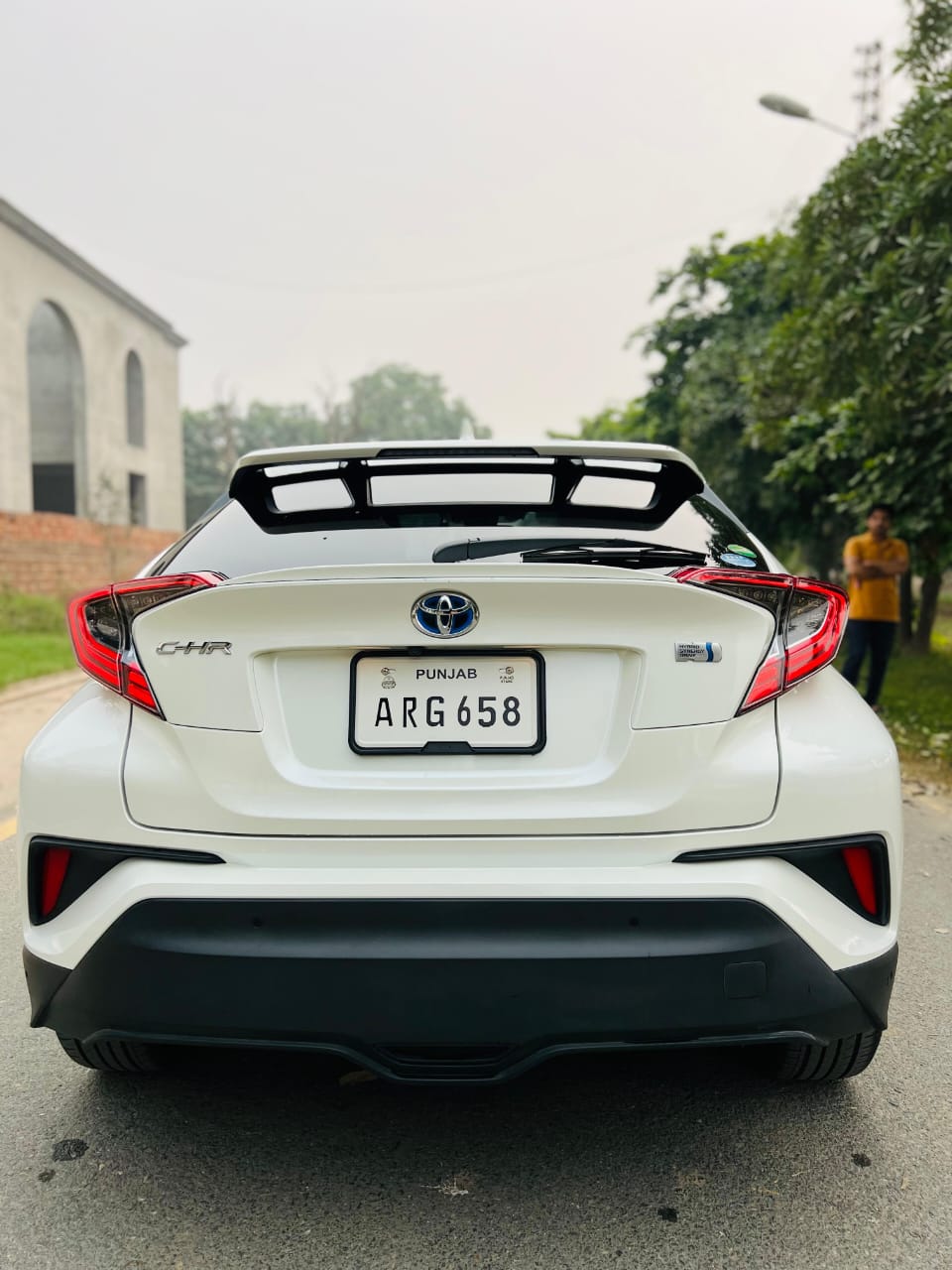 Toyota CHR GLD hybrid 2018/24