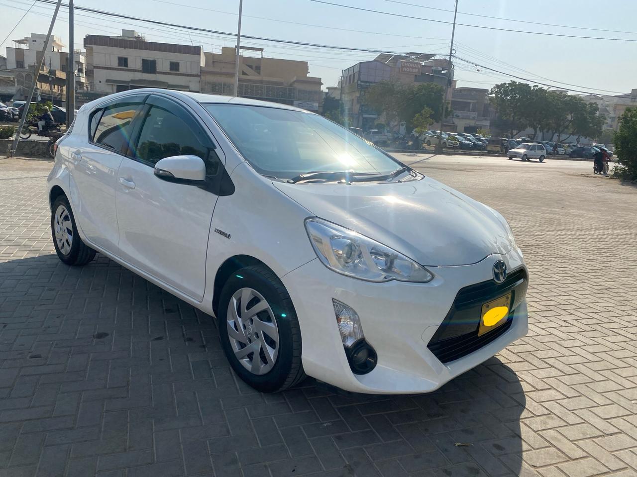 Toyota Aqwa hybrid 2015/18