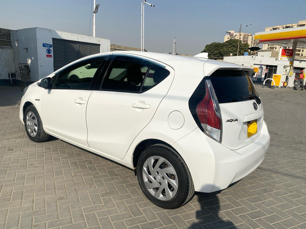 Toyota Aqwa hybrid 2015/18