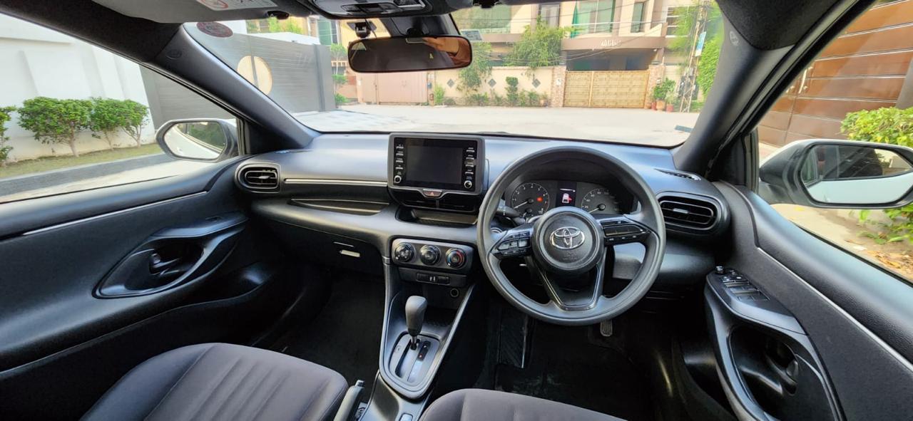 Toyota Yaris Hatchback 2021/24
