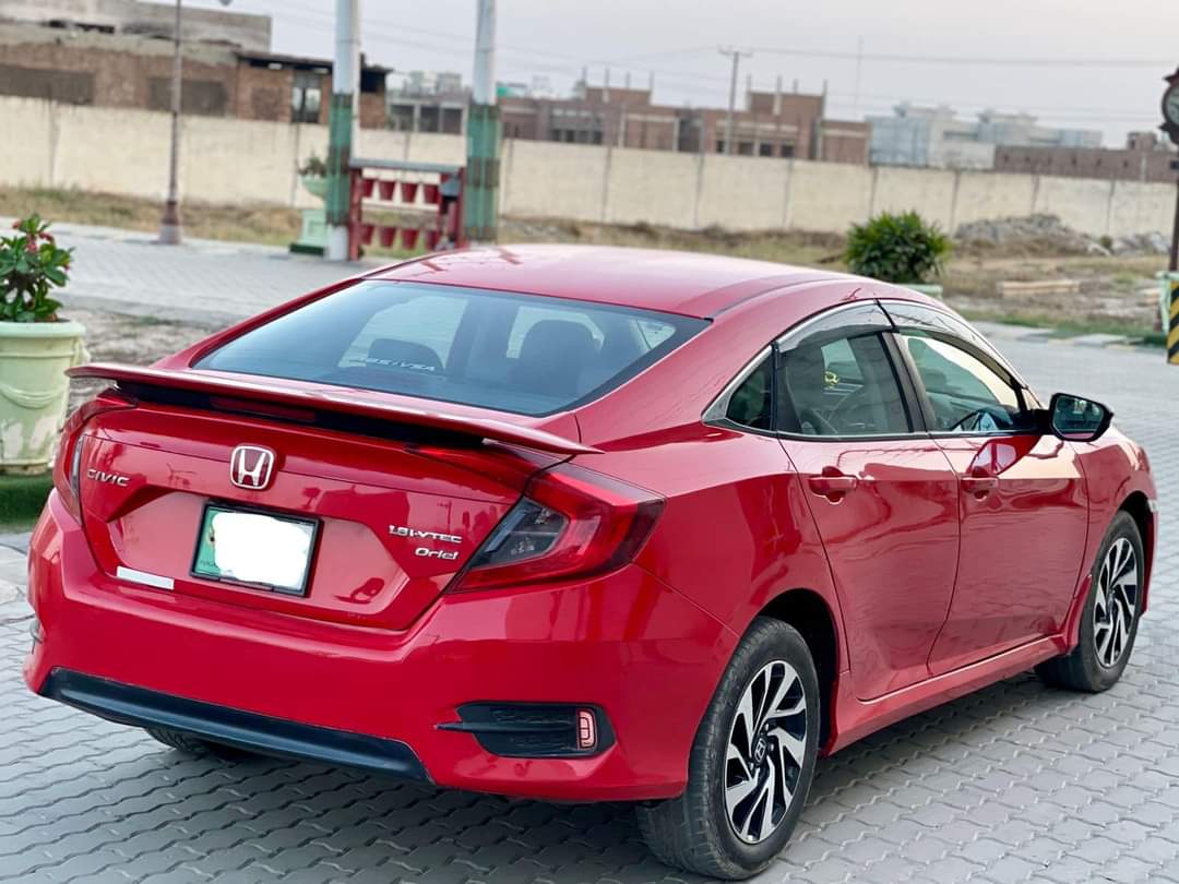 Honda Civic X UG 2016/17
