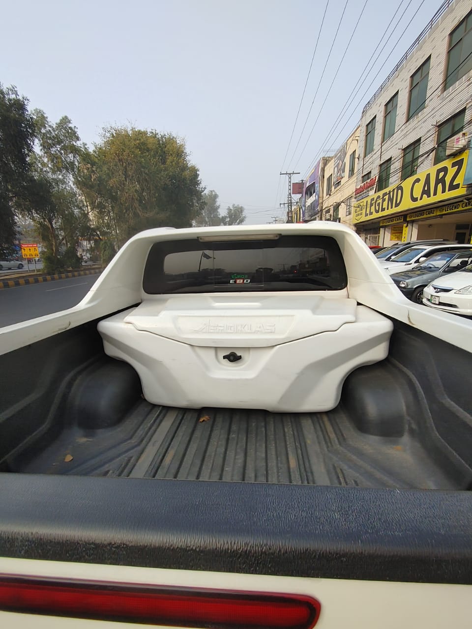 Toyota Revo V AT 2020