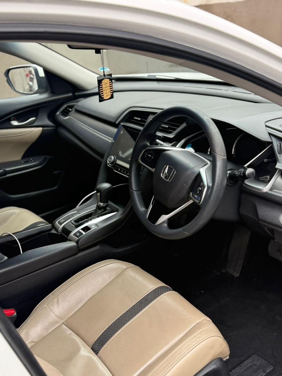 Honda civic ug 2021