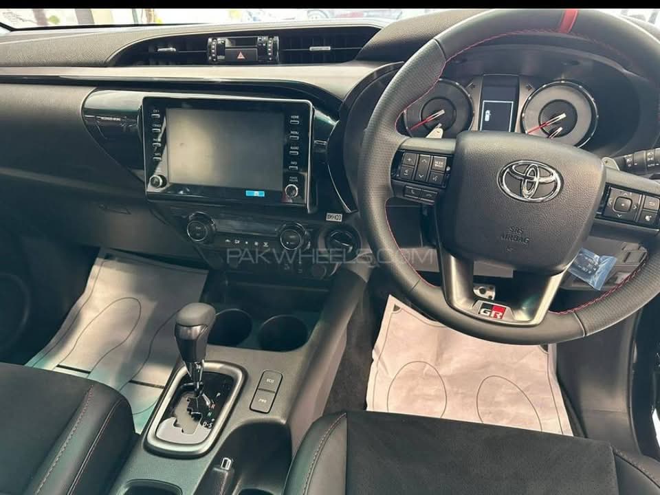 Toyota Rocco GR 2025