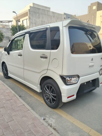Suzuki WagonR 2023