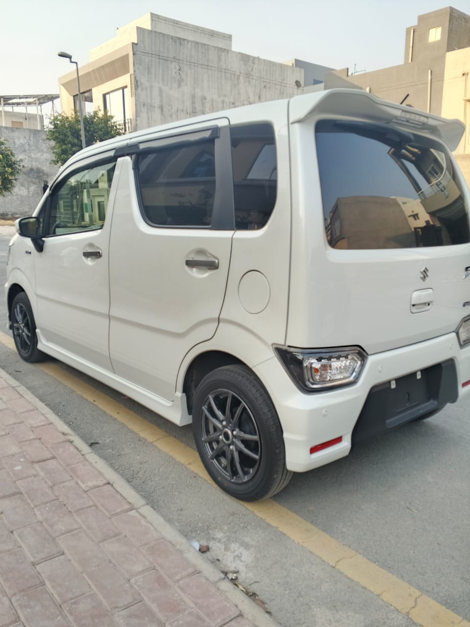 Suzuki WagonR 2023