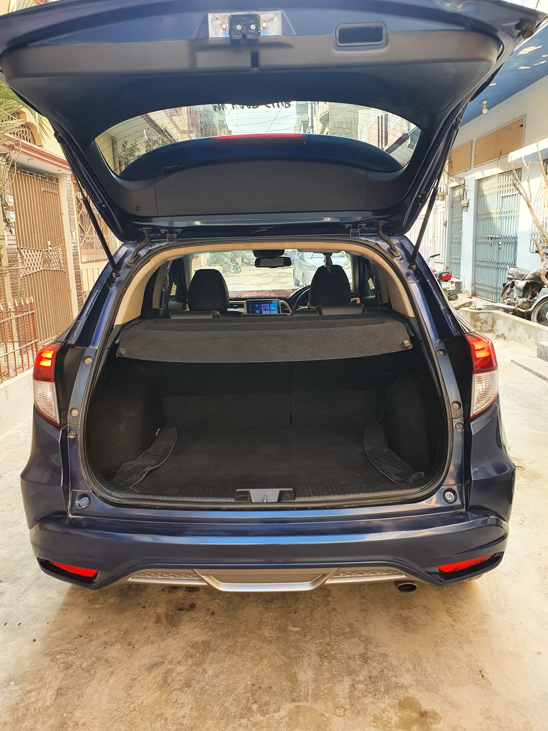 Honda vezel hybrid Z 2015/21